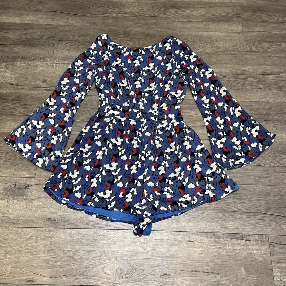 Glamorous Floral Romper Bell Sleeve Red Blue White Pockets Size S NWT.
